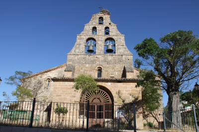 Portada de Santa María La Mayor (Aguilar de Bureba,BURGOS)