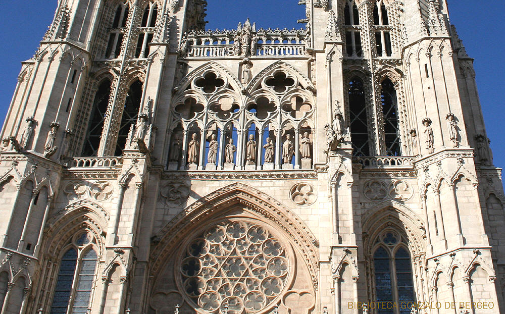 Hacer clic para saber más sobre la fachada de la catedral de Burgos.